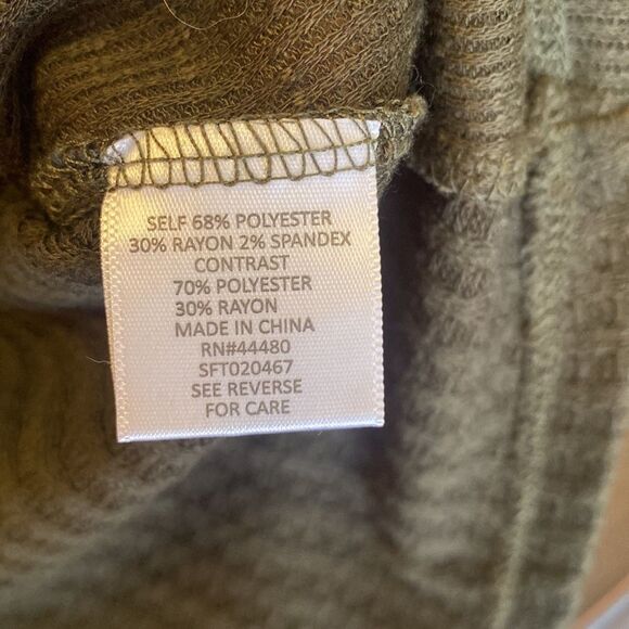 Market & Spruce Waffle Knit Cold Shoulder Long Sleeve Top Green Size Large - Picture 6 of 9